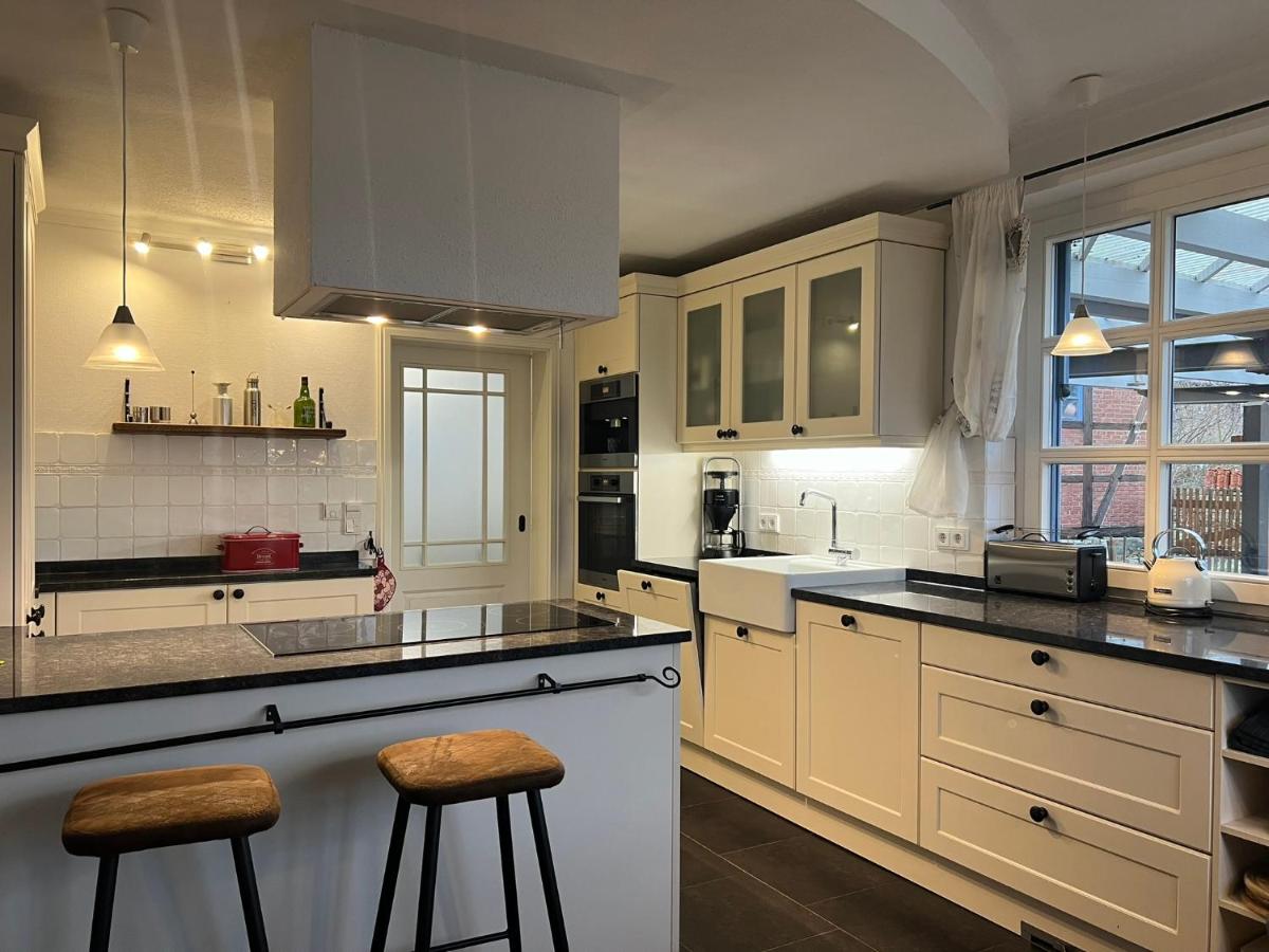 \"Landhaus Thuner Heide\" mit Kamin, Whirlpool & Feuerstelle - Housity