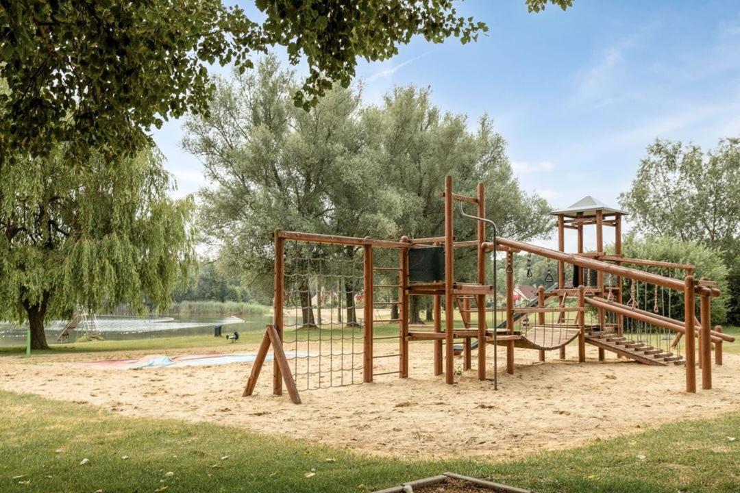 Recreatiewoning Maas en Waal 92 - Housity