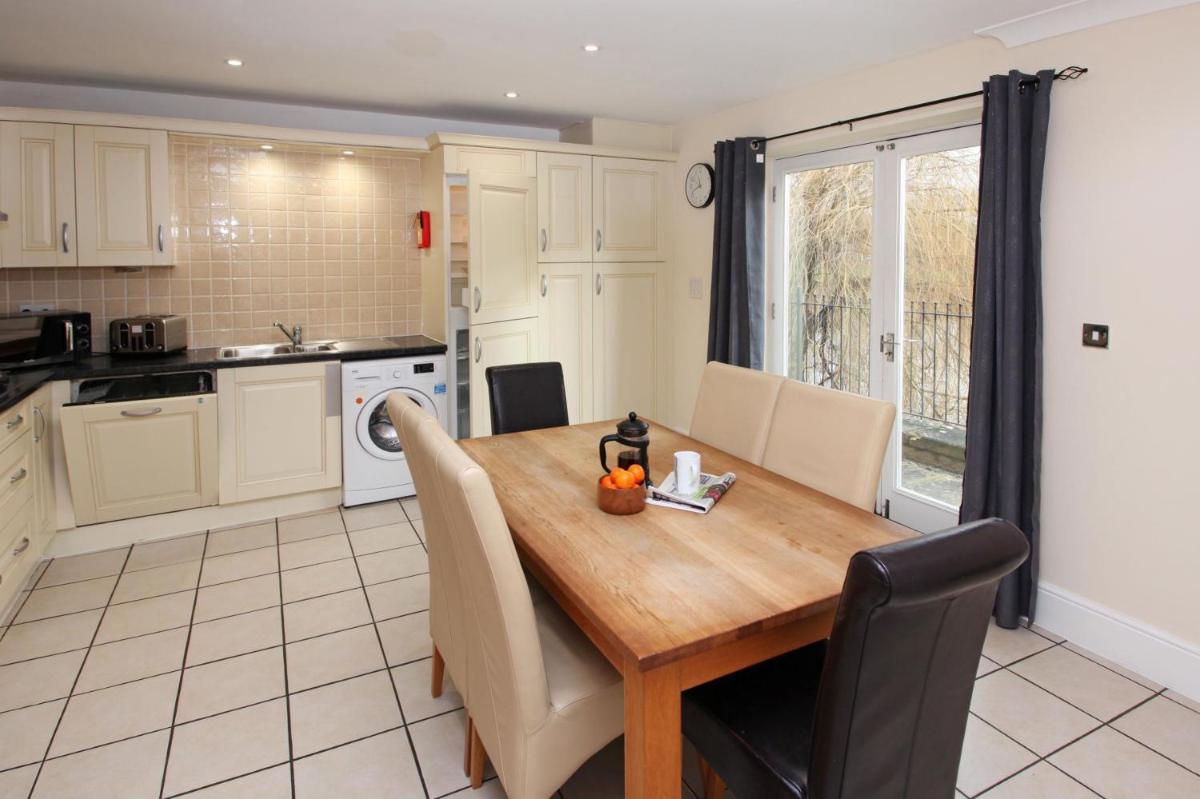 St Julians Place - Housity