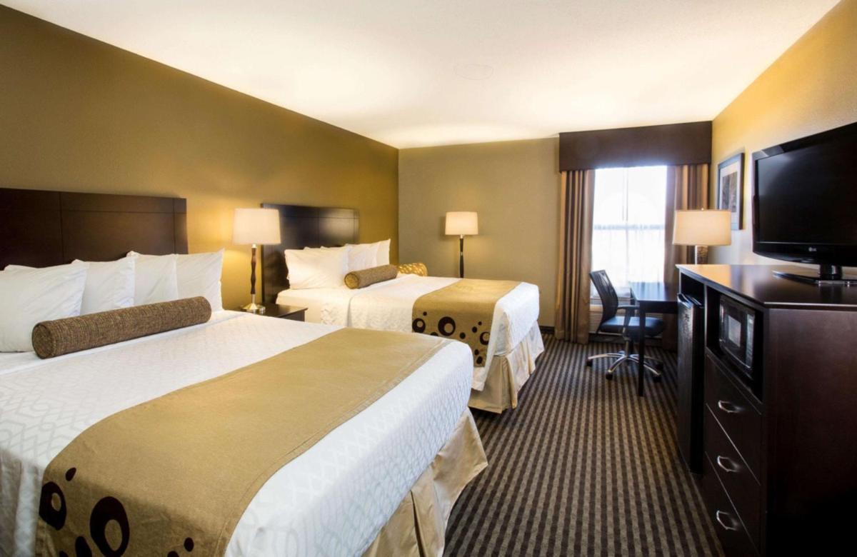 Best Western Plus Mishawaka Inn - Housity