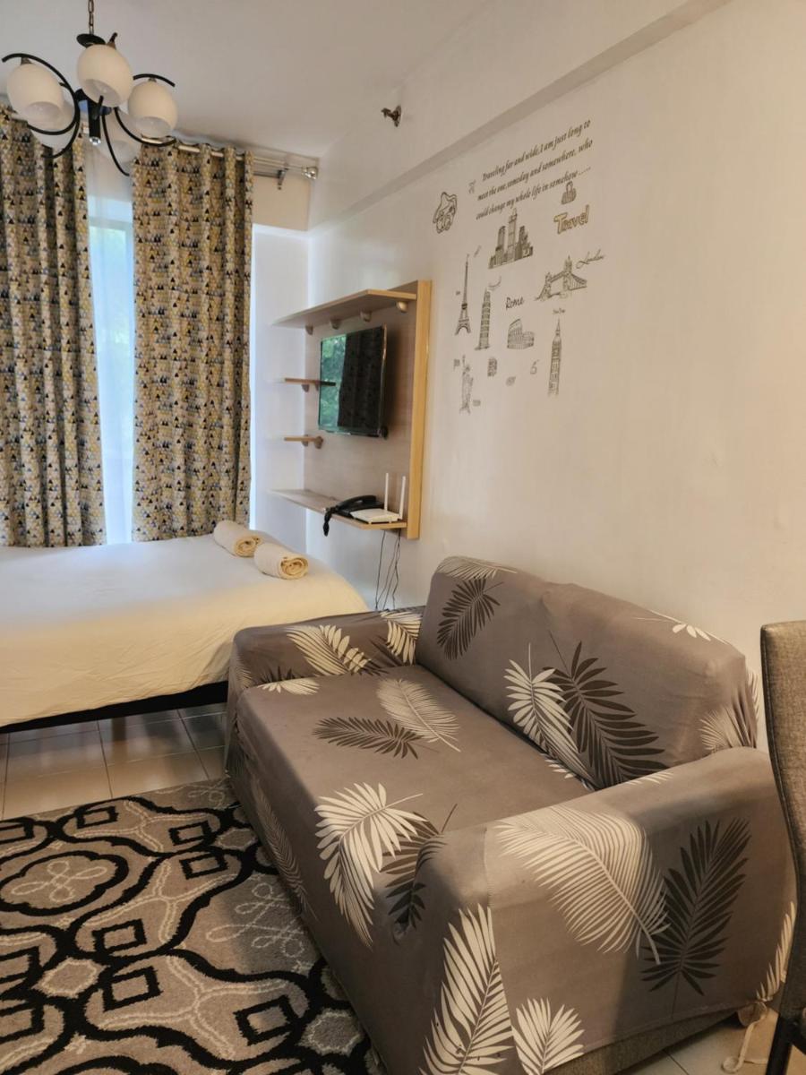 NORTHPOINT CONDO Free Airport Pick Up for 3 nights stay or more - Housity