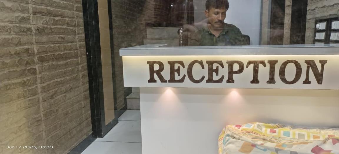 Hotel Madhav - Housity