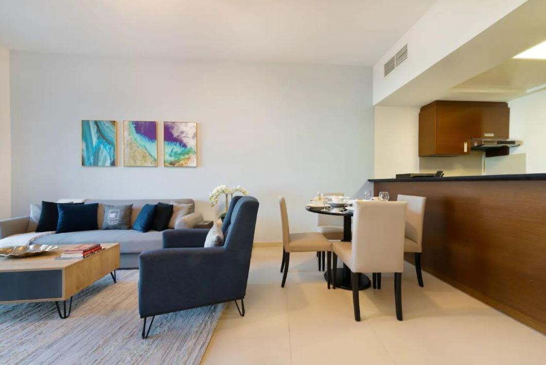 Suitetrails - Dubai apartment