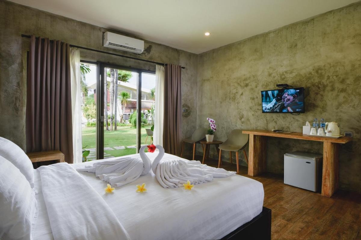 Bali Breezz Hotel - Housity