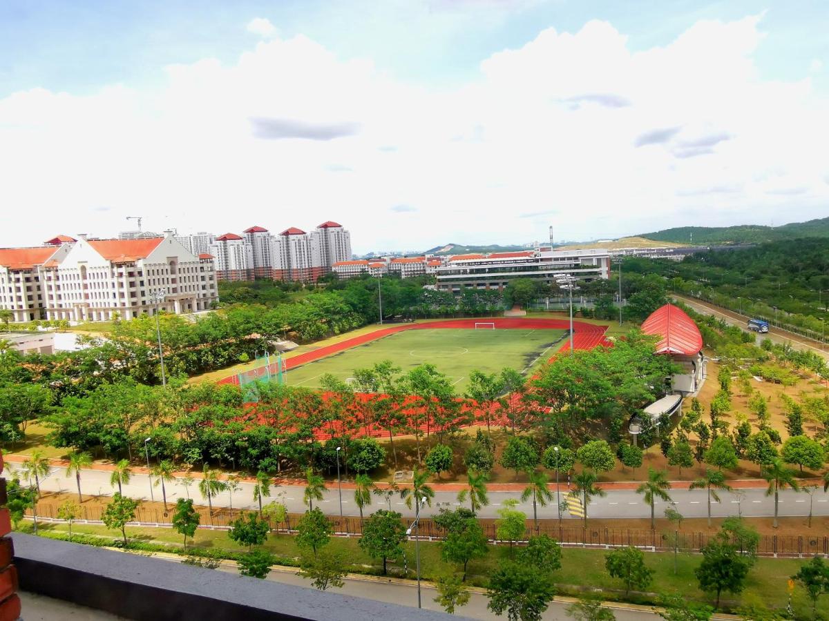 Bell Suite @ Sepang By MHS - Housity