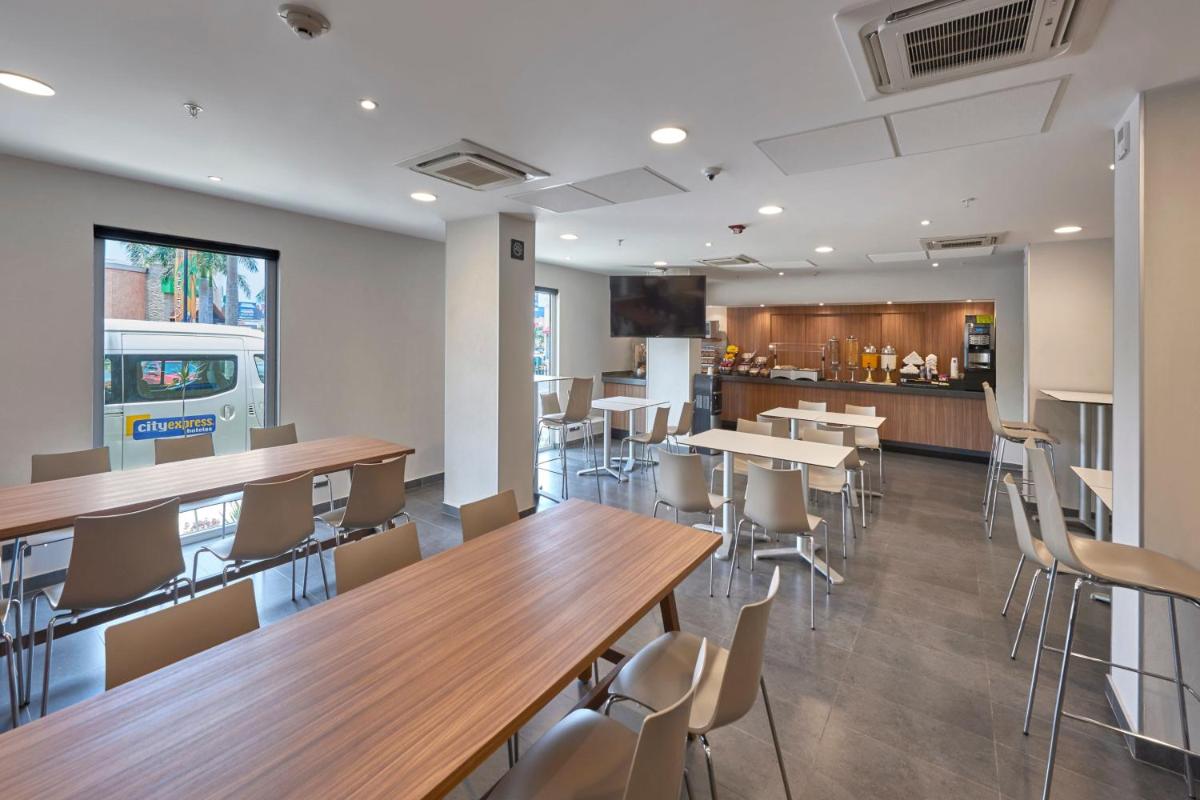 City Express by Marriott Lazaro Cardenas - Housity