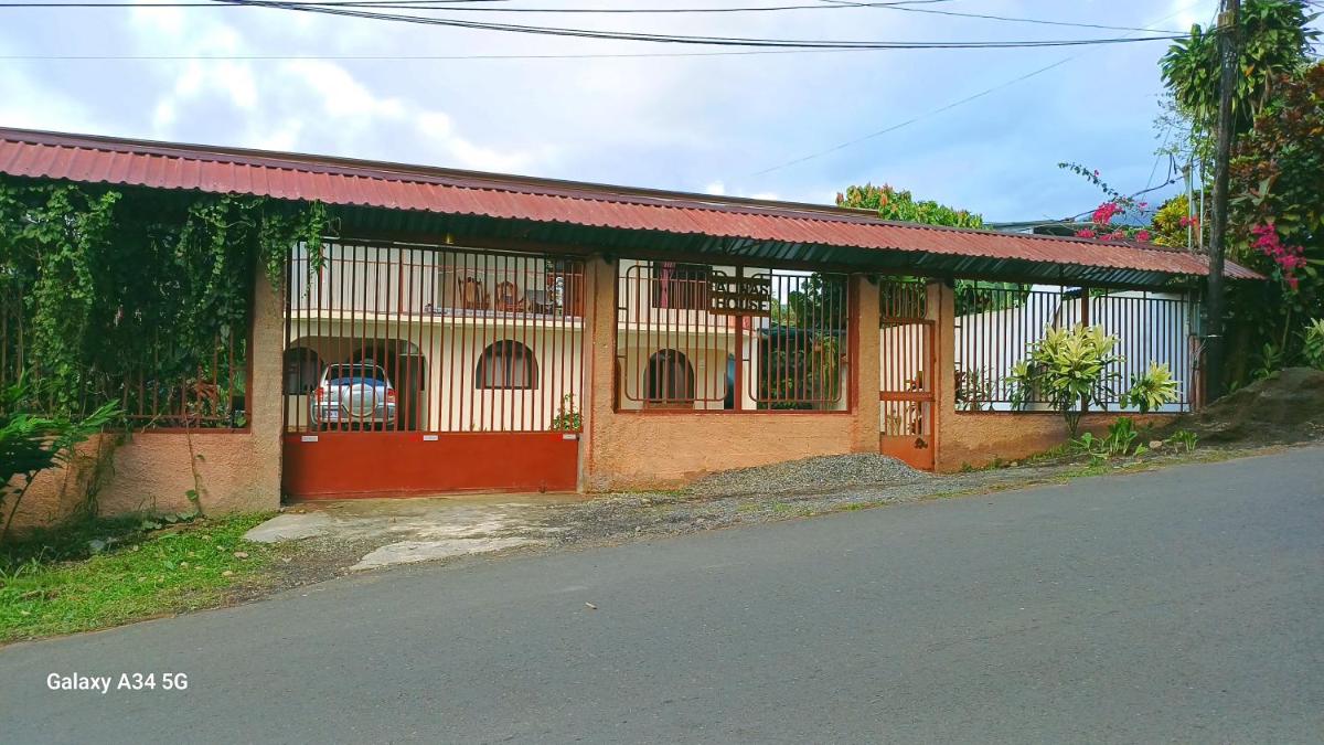 Alinas House - Housity