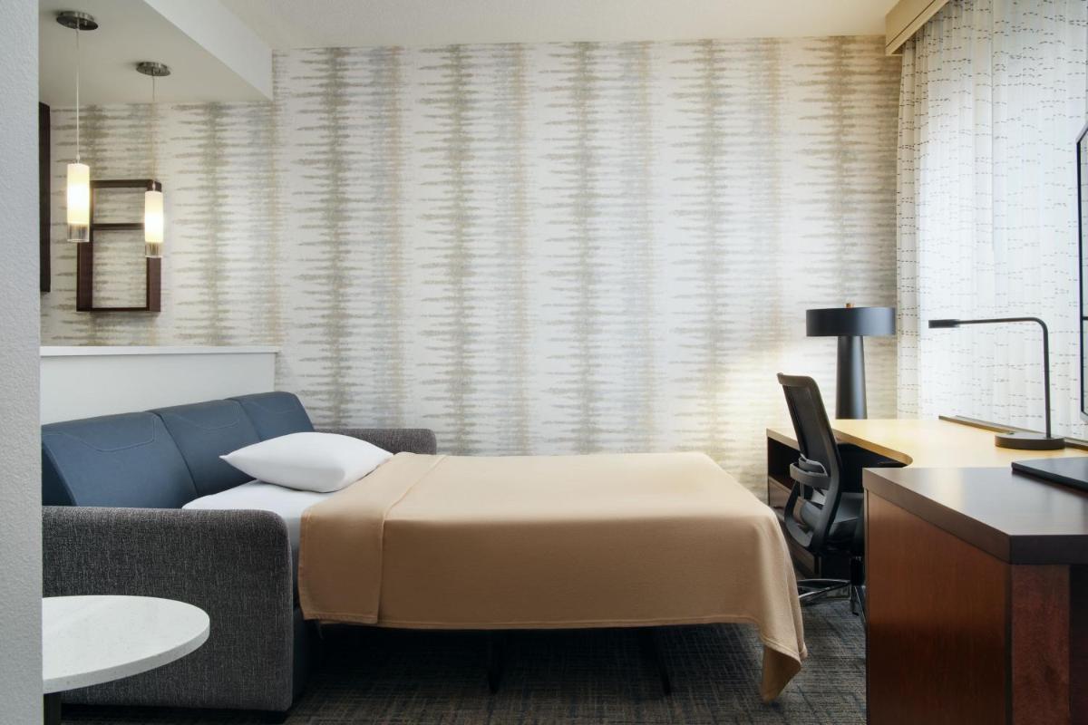 Residence Inn by Marriott Fort Myers at I-75 and Gulf Coast Town Center - Housity