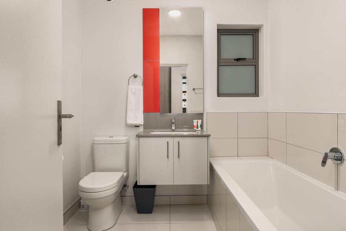 The Median Serviced Apartment Collection - Housity