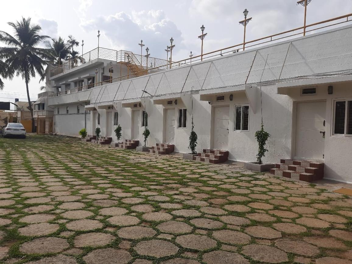 SS HOME STAY - Housity