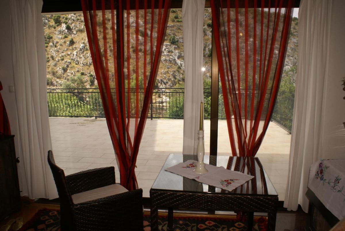Suitetrails - Villa Velagic