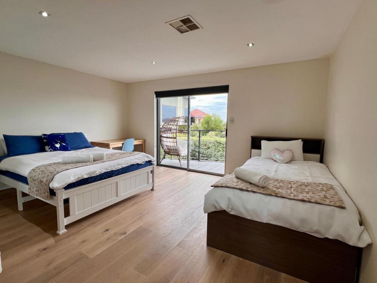 Hobart View - Housity