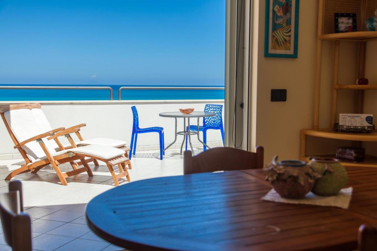 La Terrazza sul Mare - Housity