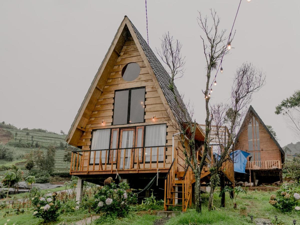 Satha private villa Dieng - Housity