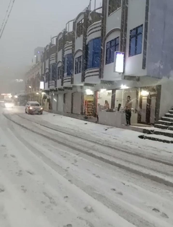 Suitetrails - BABAR HOTEL AND family apartment Malam jabba