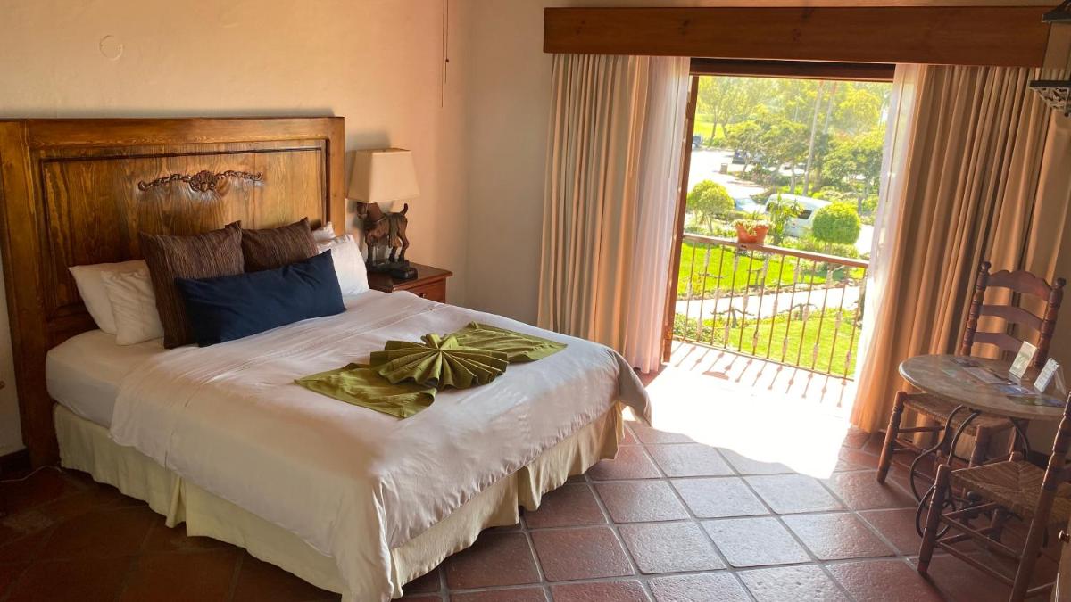 Hacienda Bajamar - Housity
