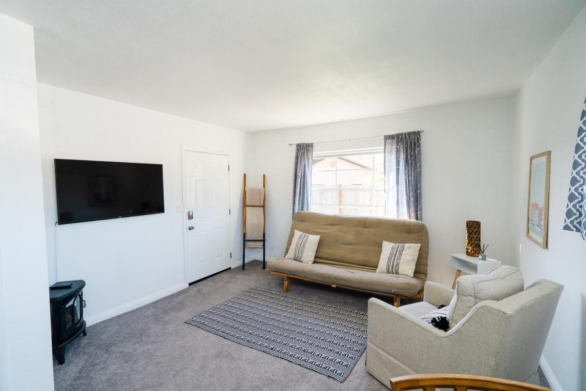 Solvang Bungalow A - Housity