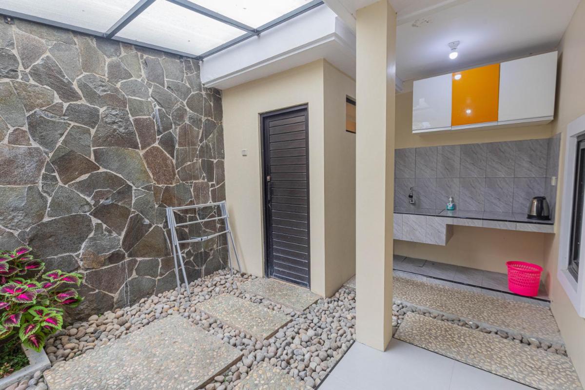 Hotel Griya Katarina - Housity