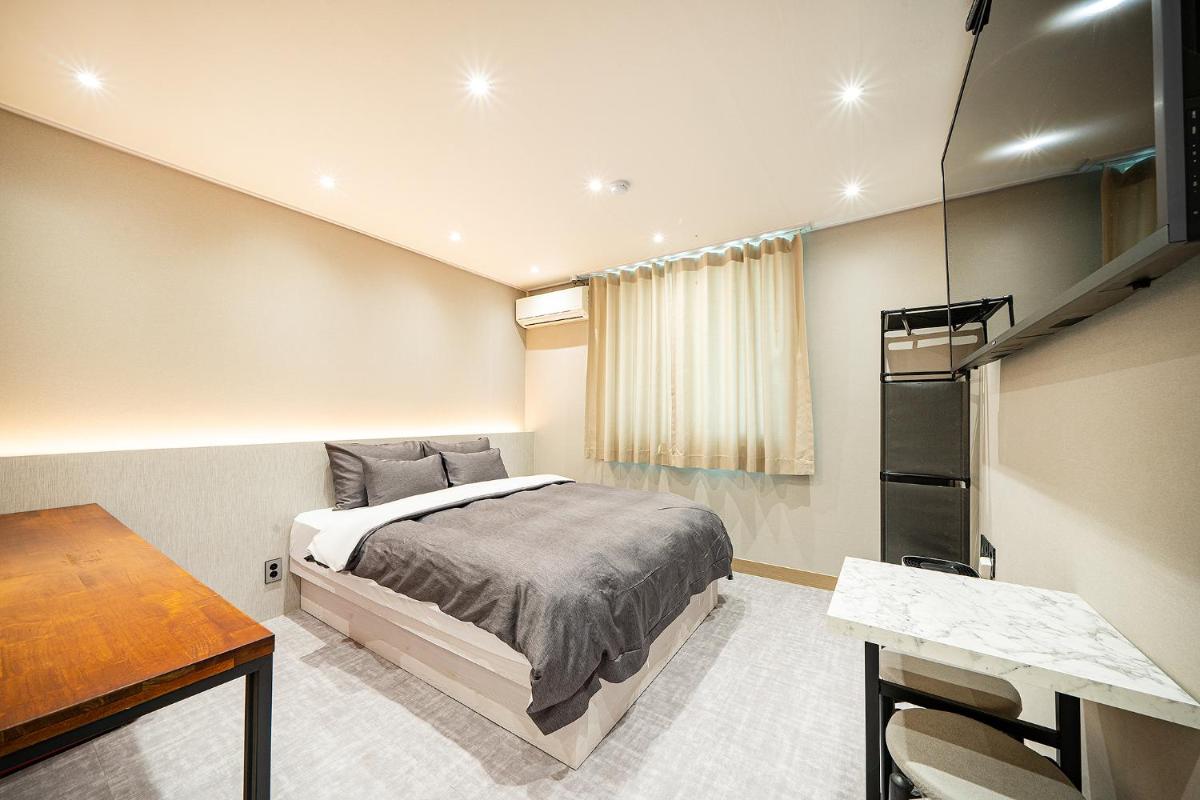 Hey Gunsan Hotel - Housity