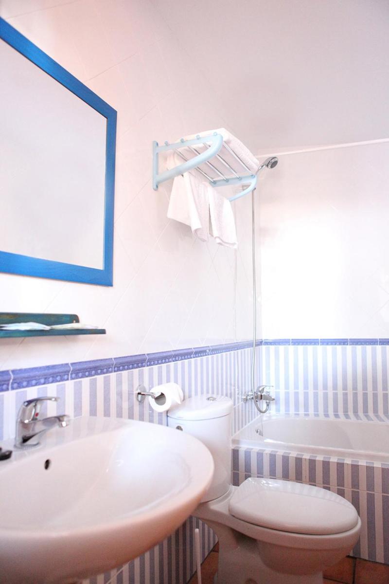 Hostal Real - Housity