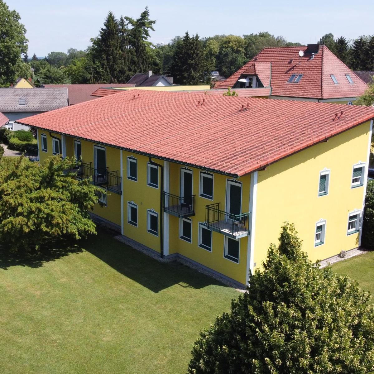Hotel Restaurant Neuhold - Housity
