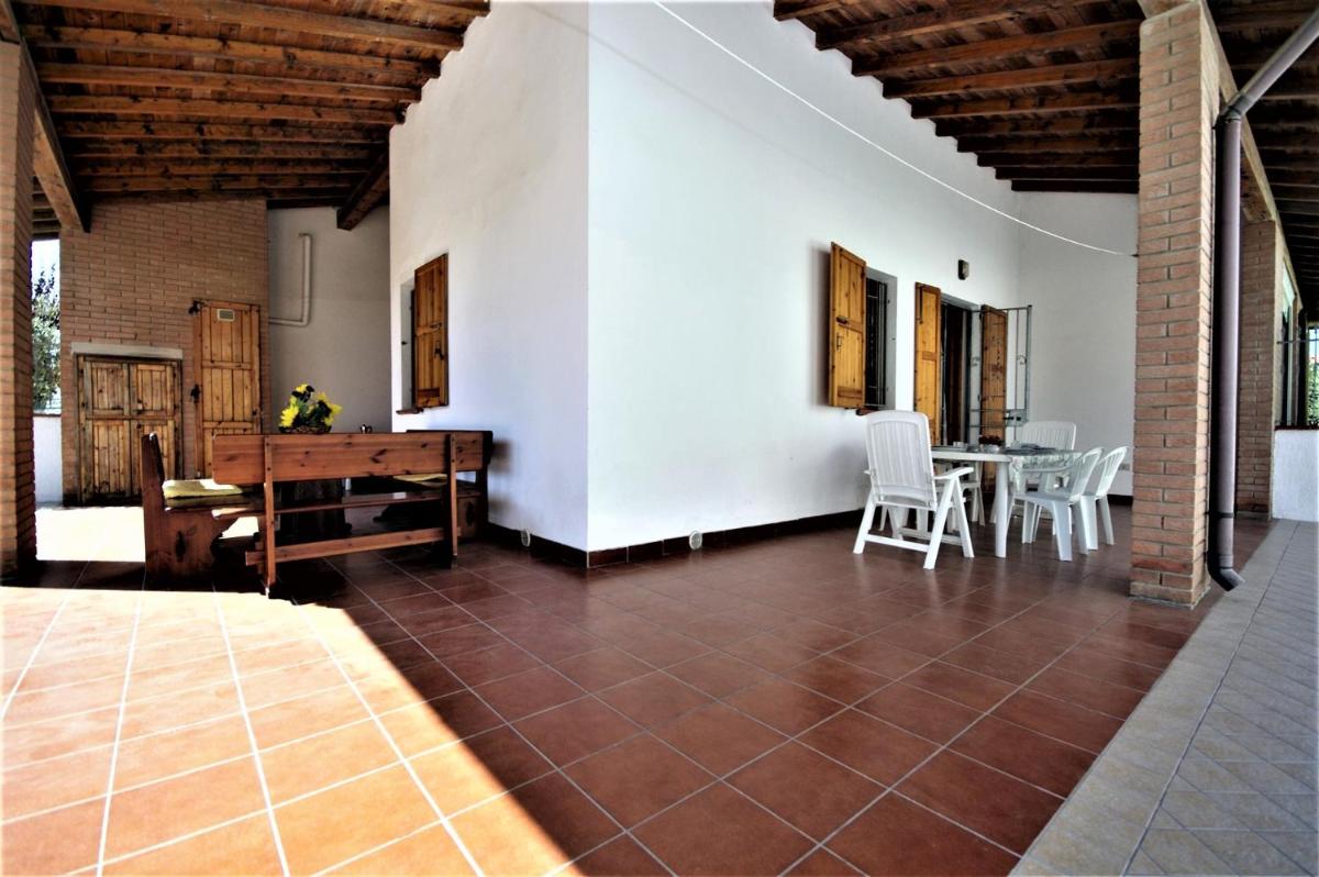 HERMITAGE VILLA INDIPENDENTE a pochi passi dalla spiaggia - Housity