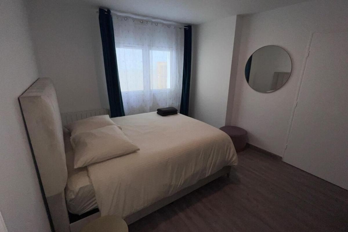Bondy11 - Gare Paris Disney - Housity