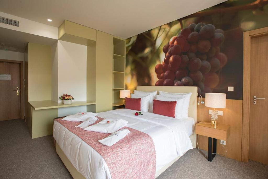 Uma cama ou camas num quarto em Douro Castelo Signature Hotel & Spa