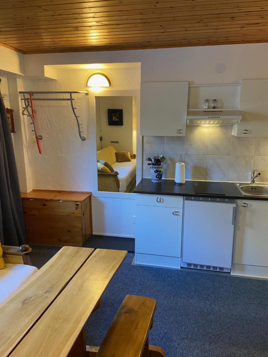 Huddinge Studio with Private Entrance - Housity