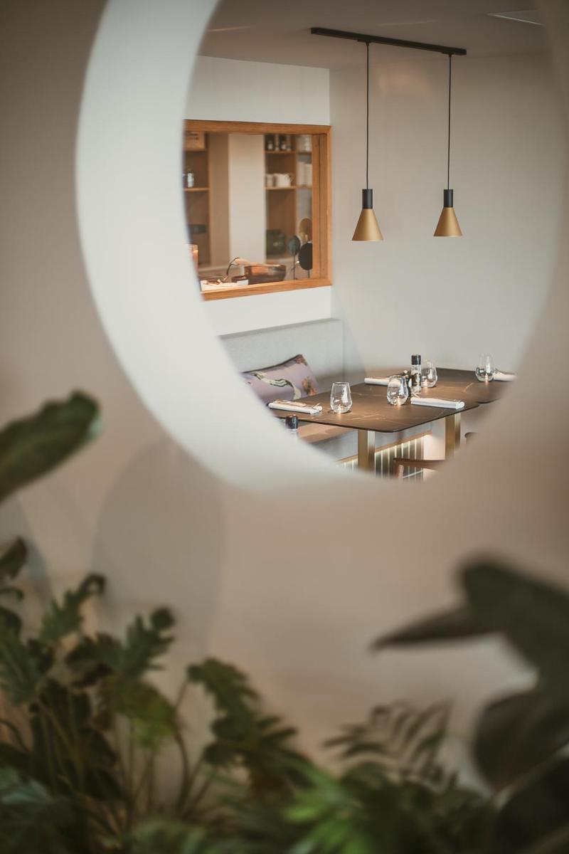 Coin salon dans l'établissement Hôtel La Plage 5 étoiles La Grande Motte