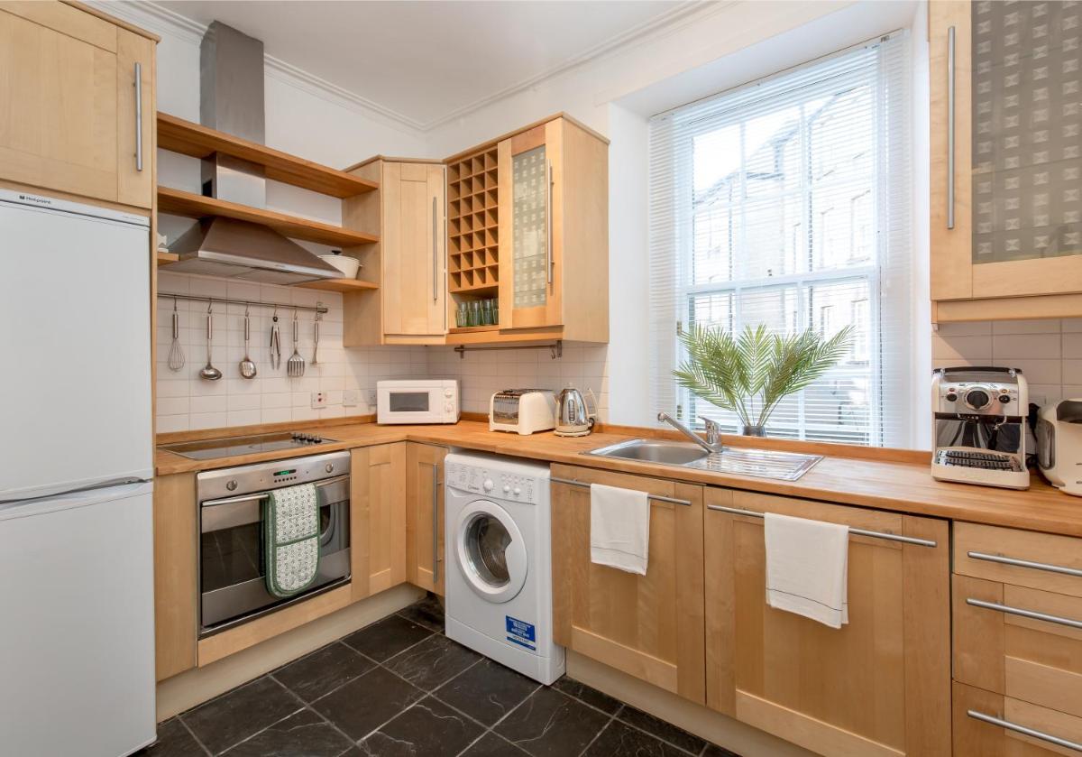 West Bow Apartment - Housity