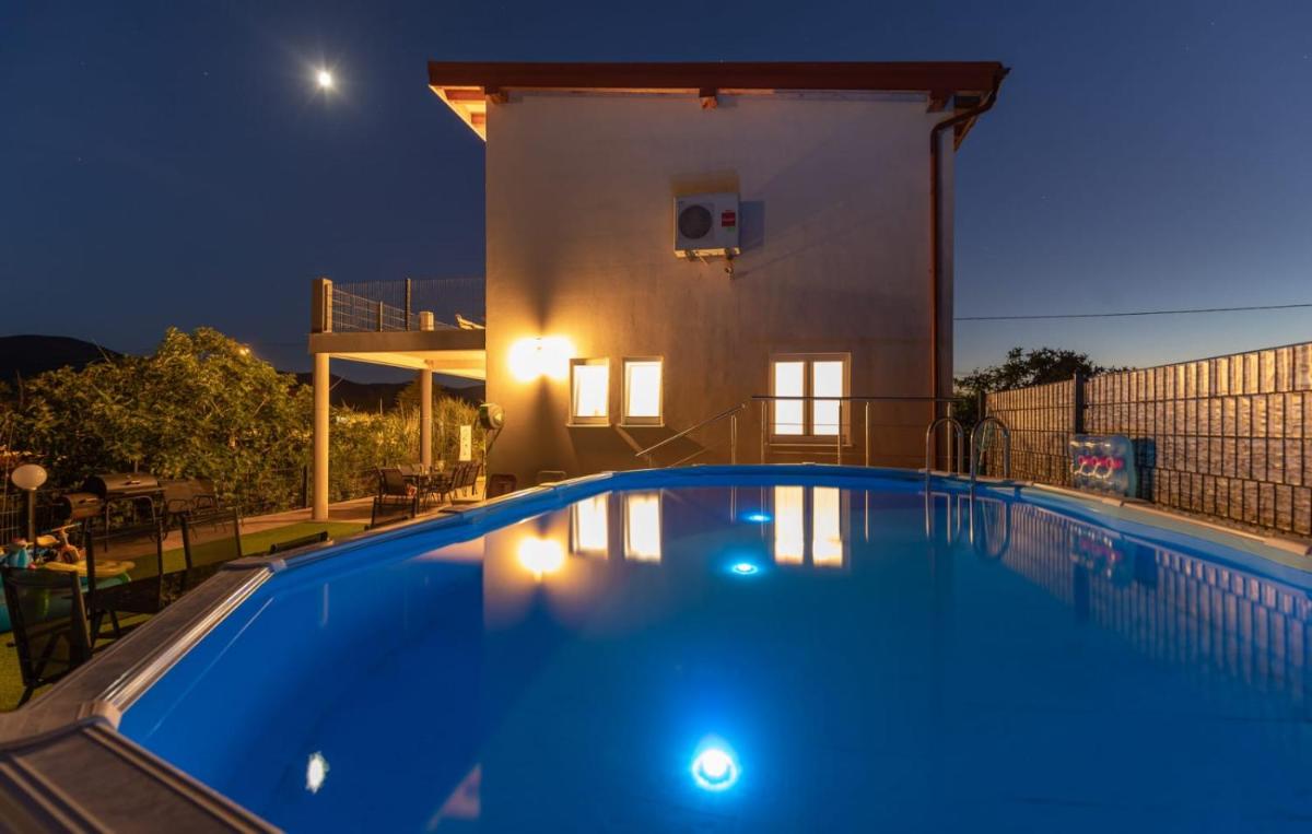 House Opuzen II - Housity