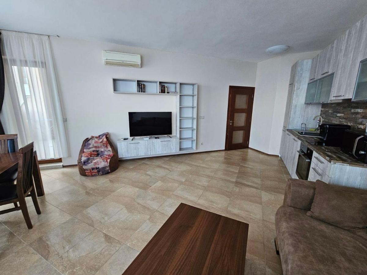 Elegantz Apartments 2 - Housity
