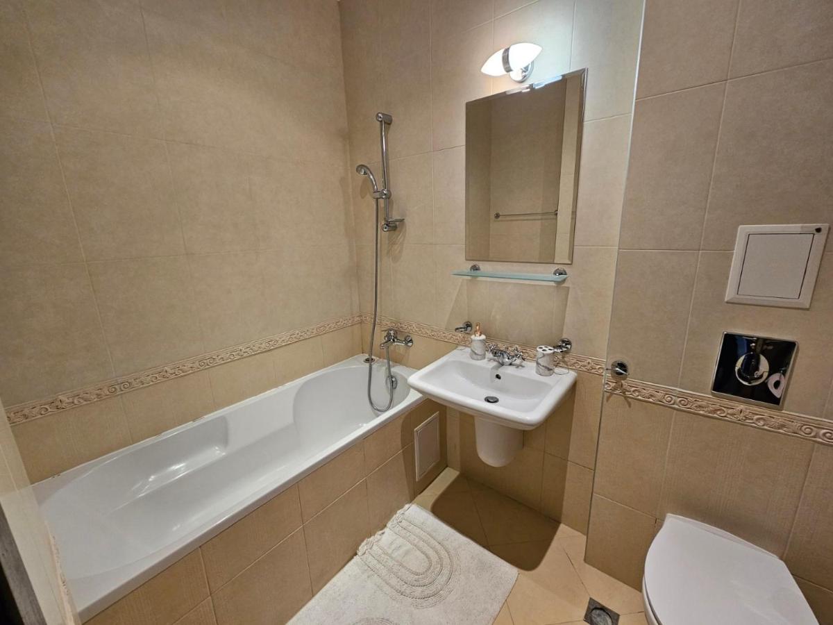 Suitetrails - Elegantz Apartments 2