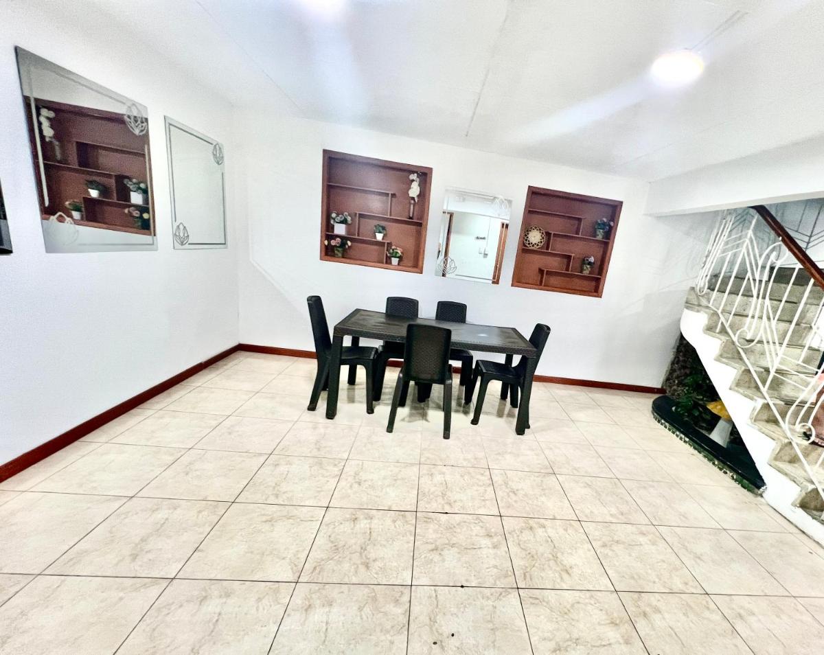 Vanity Home - Housity