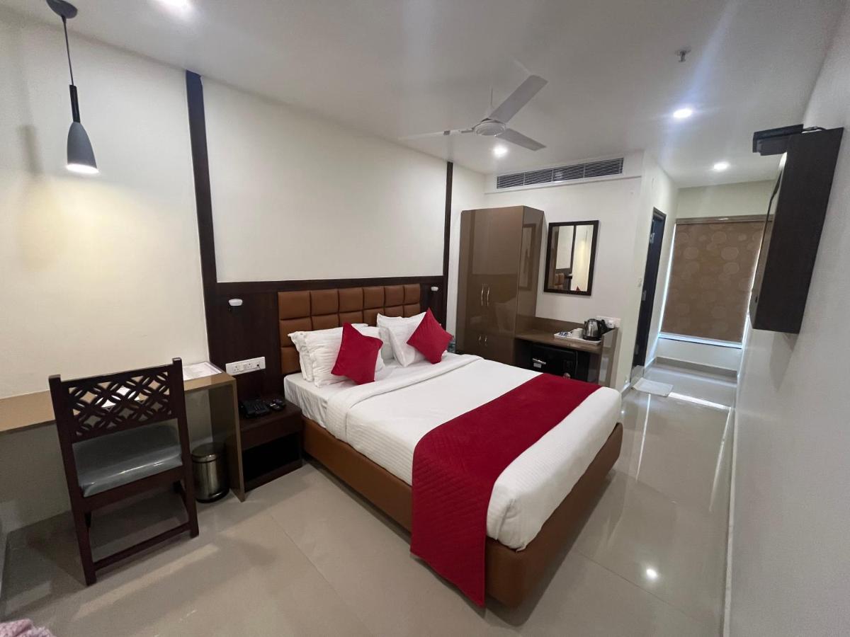 Hotel Landridge - HITECH City Hyderabad - Hizvo