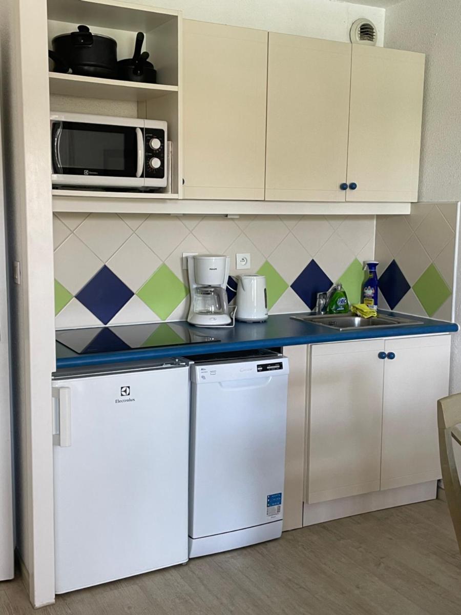 Studio cabine vu sur piscine - Housity