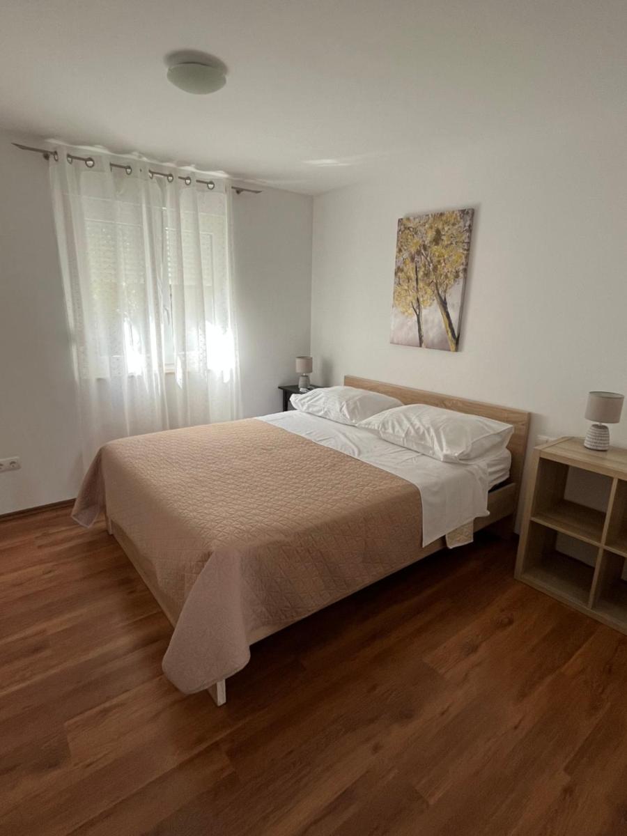 Apartments More - Housity