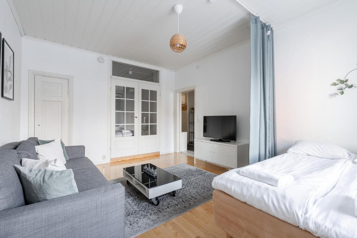 2ndhomes Tampere "Pirkankatu" Apartment - Historical Apartment in Pyynikki - Housity