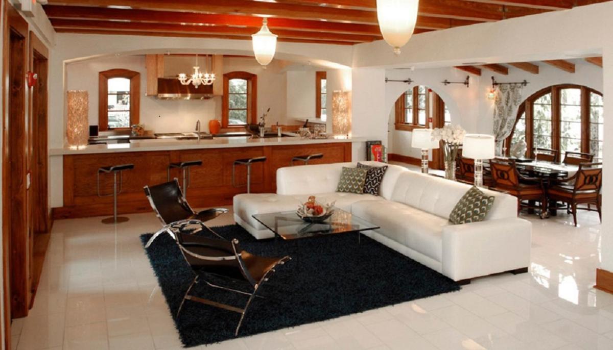 Black Dolphin Inn - Housity