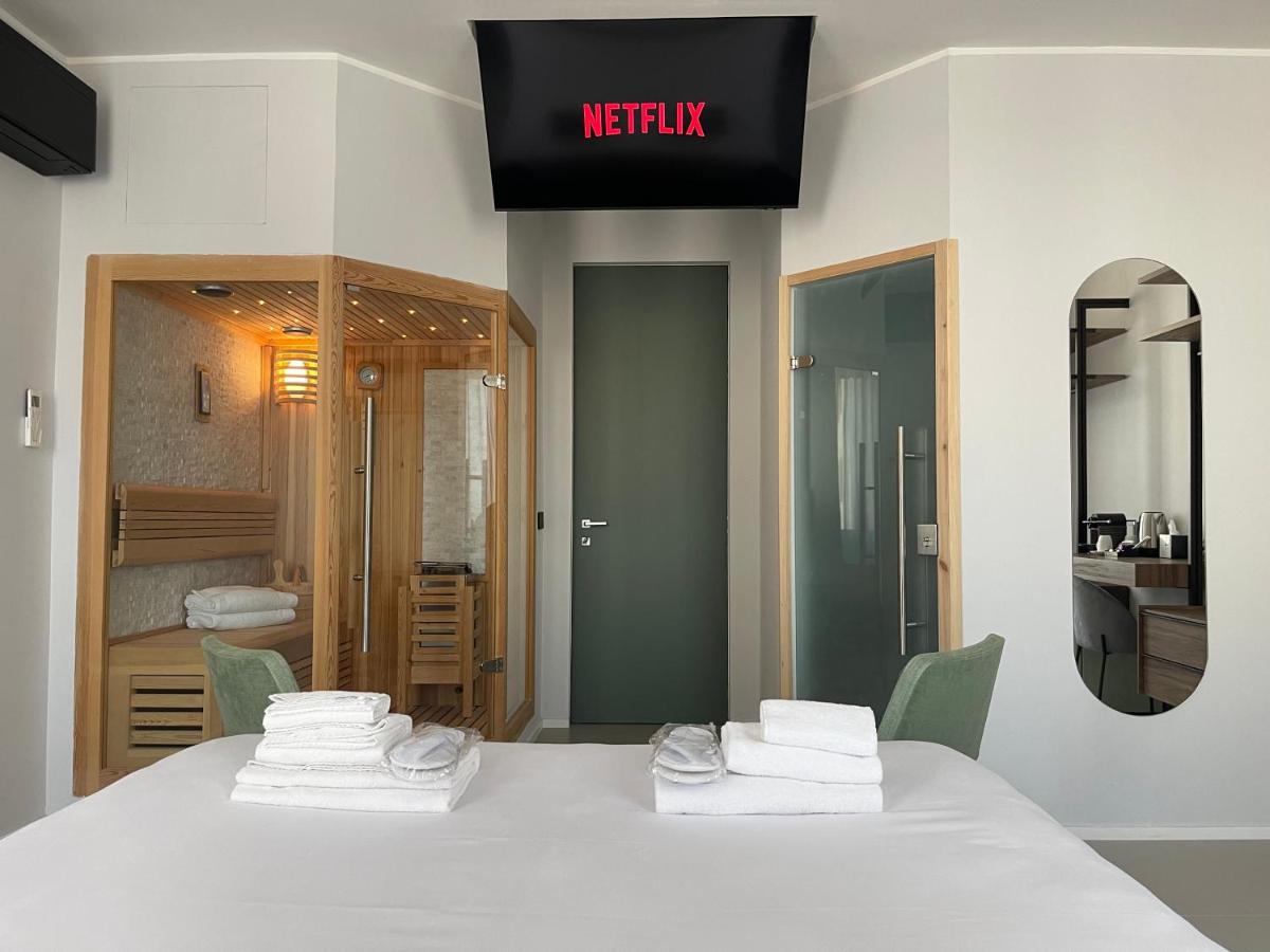 OMÍ Aparthotel - Housity