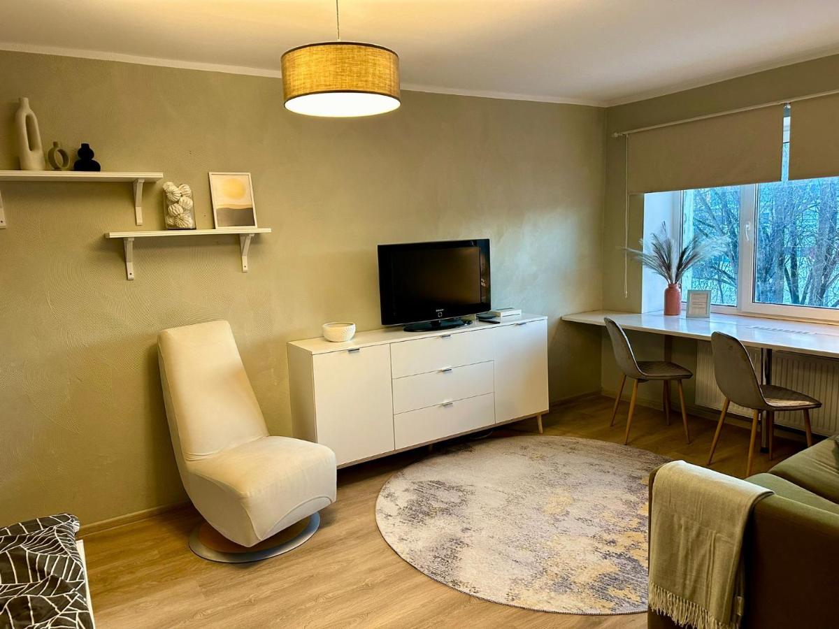 Sunny apartment, 7 min with tram to the Old Town - Housity