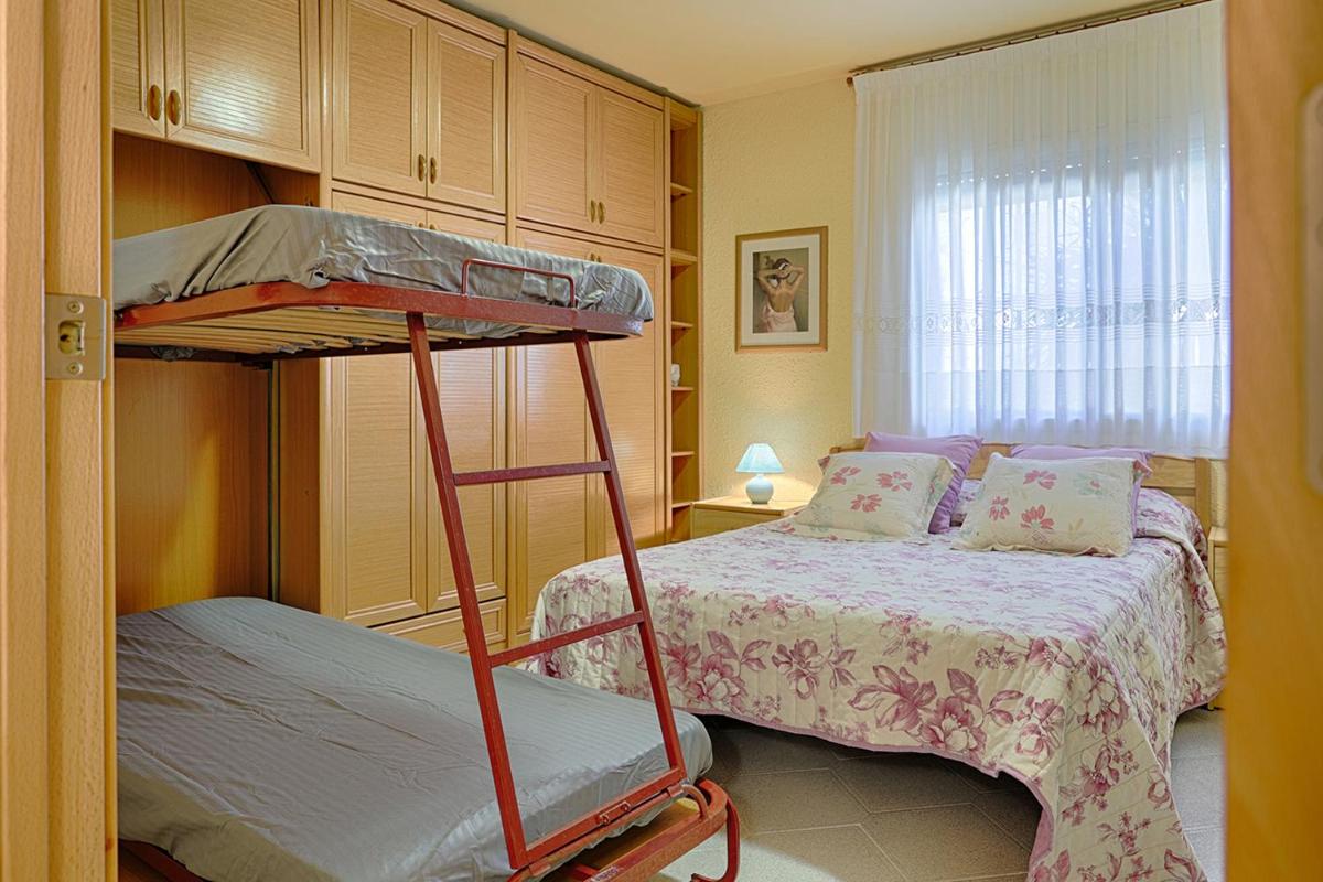 Apartamento en Creixell Primera linea de playa. - Housity