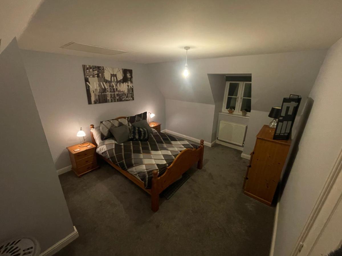 Beanie’s North Swindon DoubleBed - Housity