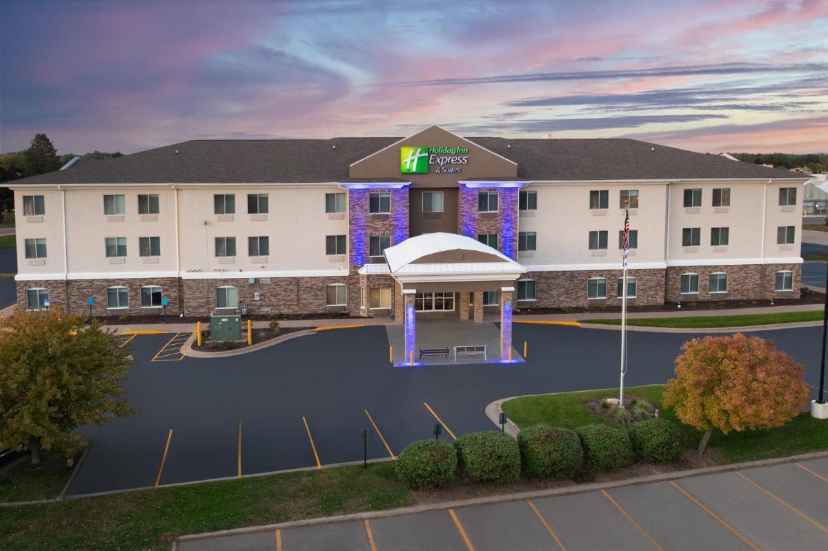 Holiday Inn Express & Suites Clinton, an IHG Hotel - Housity