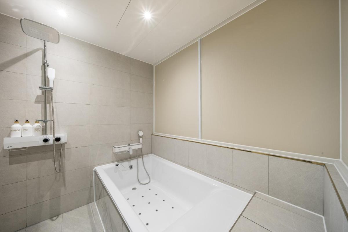Hey Gunsan Hotel - Housity