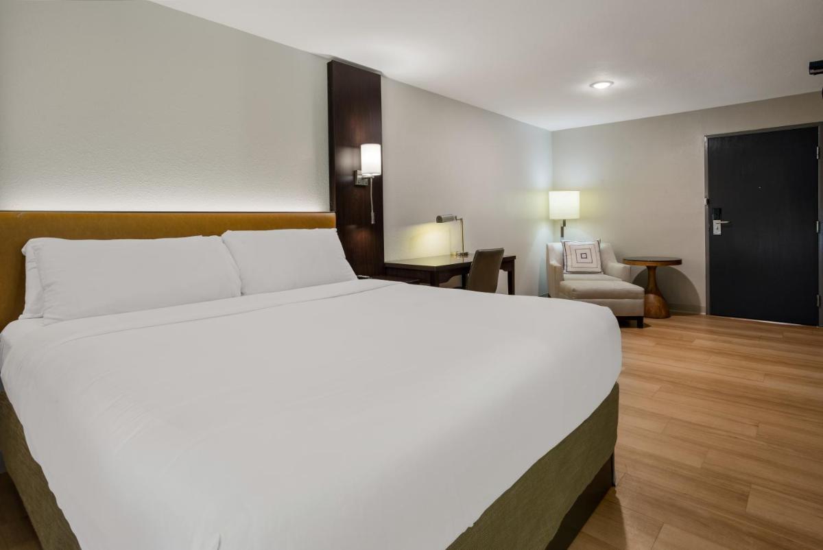 The Marco Hotel Lake Charles - Housity