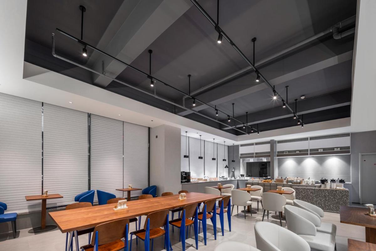 Atour Light Hotel Zhoushan Dinghai South Renmin Road - Housity