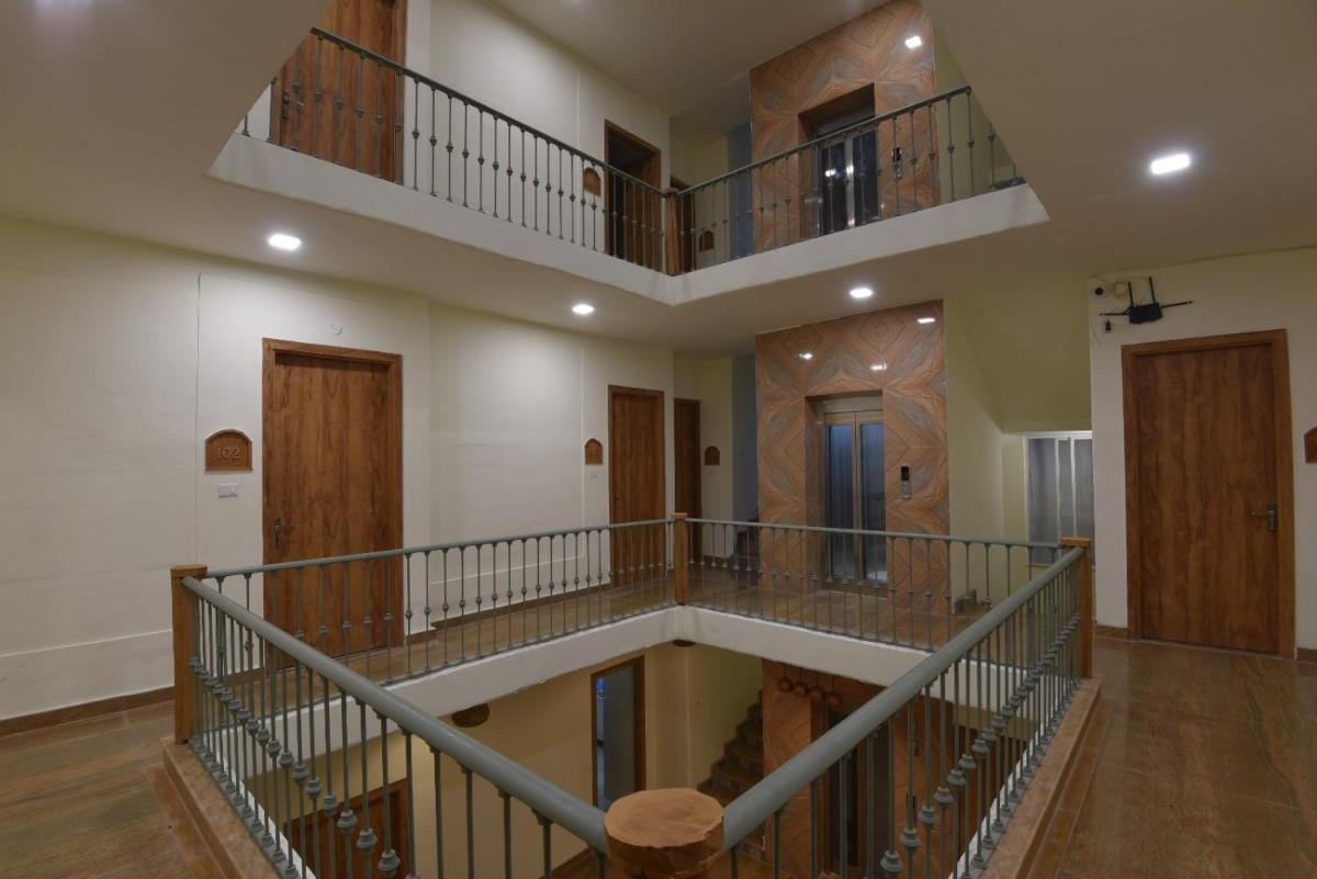 Ekawa Ganga by Lawrence Hotels - Housity