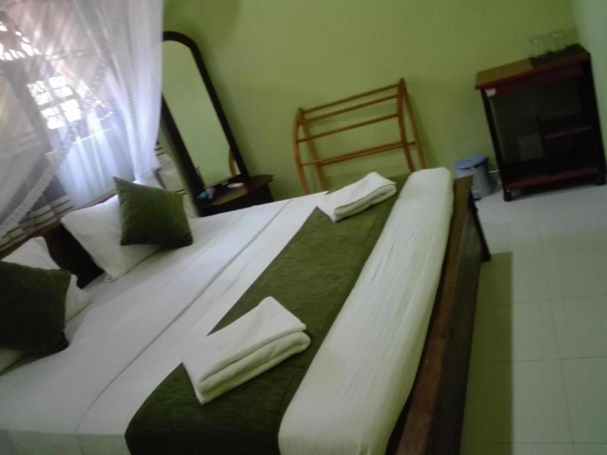 Sigiriya Peacock Homestay - Housity